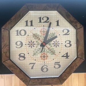 Cute Retro GE Wall Clock, Floral, Faux Wood